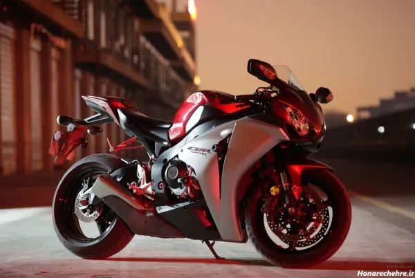  عکس موتور سنگین ۱۳۰۰