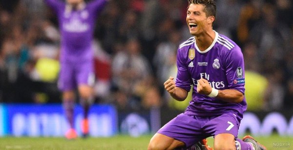  عکس رونالدو با شیر