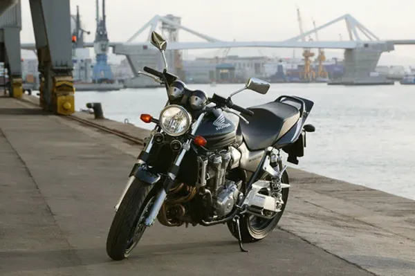  عکس موتور سنگین ۱۰۰۰