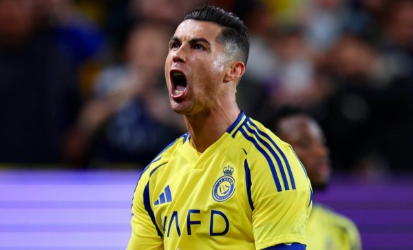 عکس رونالدو امضا