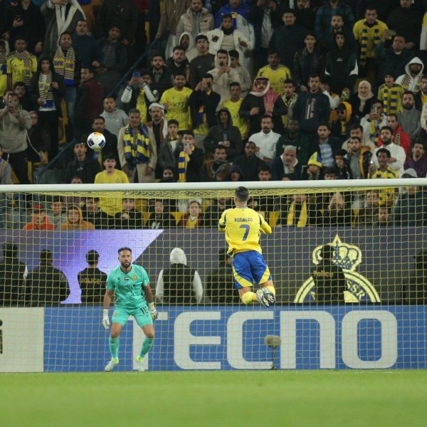  عکس رونالدو امضا