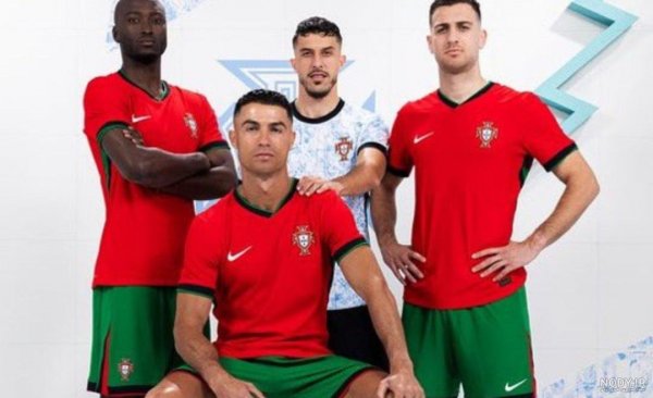  عکس رونالدو با لباس استقلال