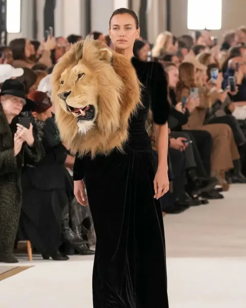  عکس رونالدو با شیر واقعی