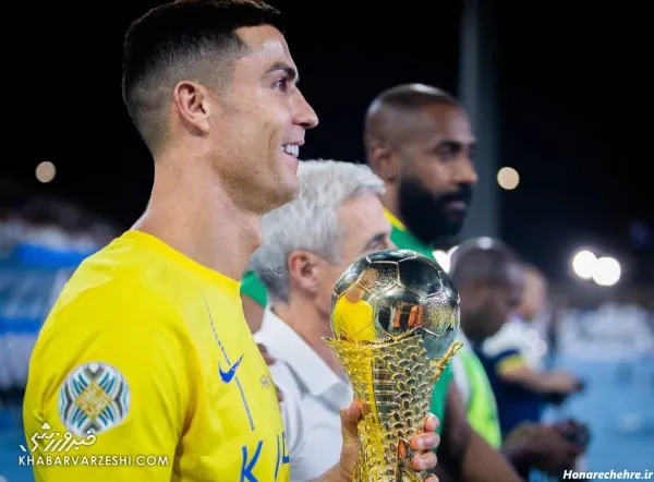  30 عکس رونالدو با جام جهانی