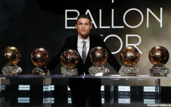  عکس رونالدو توپ طلا