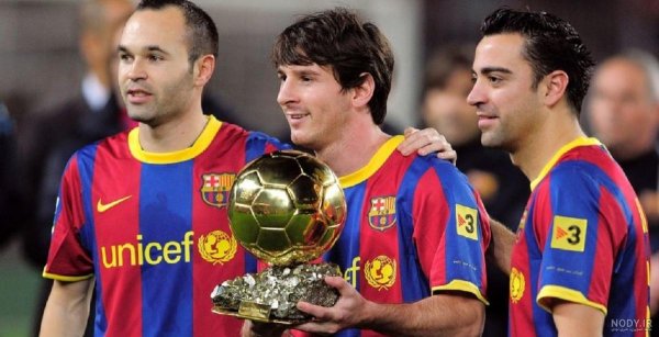  عکس رونالدو با توپ طلا برای پروفایل