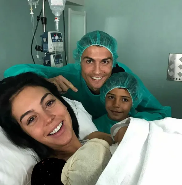  28 عکس رونالدو و جورجینا