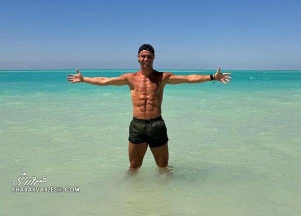  40 عکس رونالدو و همسرش در ساحل