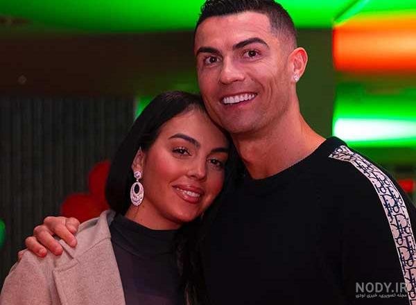  عکس بوسیدن رونالدو و همسرش