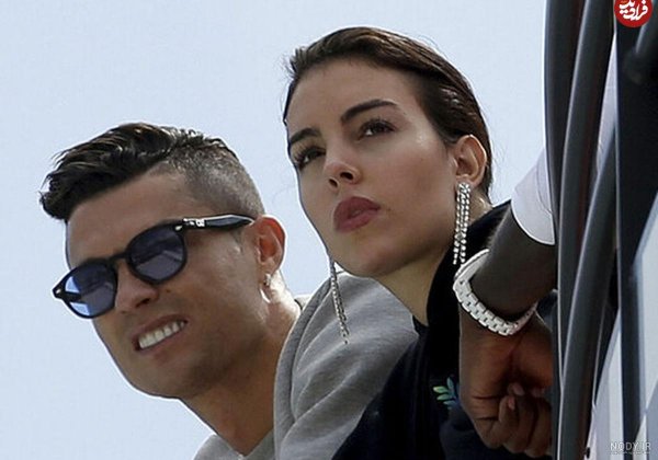  عکس بوسیدن رونالدو و همسرش