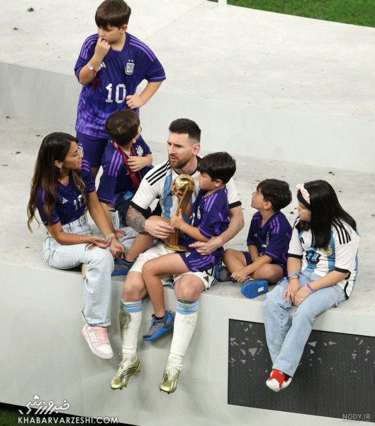  20 عکس مسی با همسرش