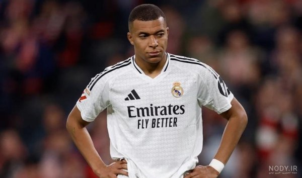 عکس مسی و همسرش در ساحل