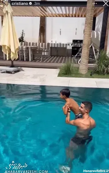 عکس نیمار لیونل مسی و همسرش در ساحل