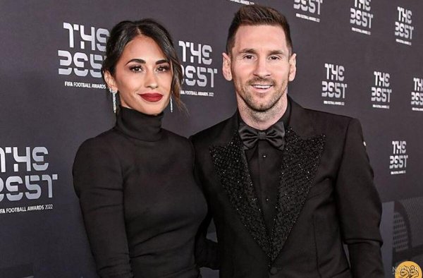  عکس استراحت لیونل مسی و همسرش آنتونلا در ساحل بارسلونا