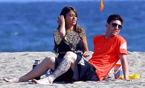  عکس استراحت لیونل مسی و همسرش آنتونلا در ساحل بارسلونا