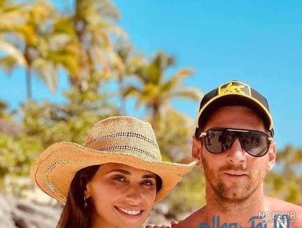  عکس استراحت لیونل مسی و همسرش آنتونلا در ساحل بارسلونا