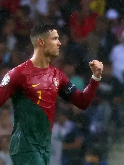  32 عکس رونالدو در پرتغال خفن
