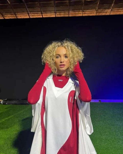  عکس امباپه و همسرش در تخت خواب