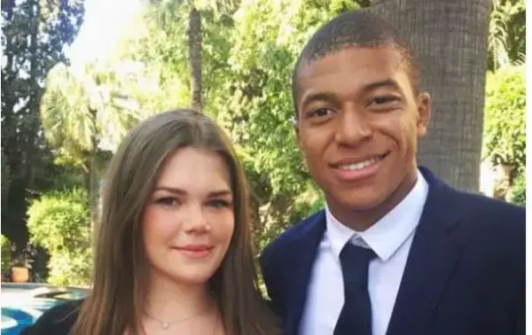  عکس امباپه و همسرش و فرزندش