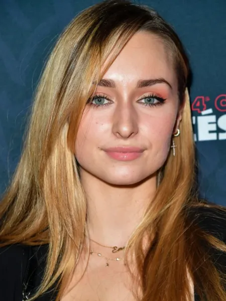  عکس امباپه و همسرش در ساحل