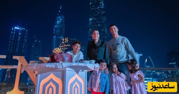  عکس جورجینا در برج خلیفه