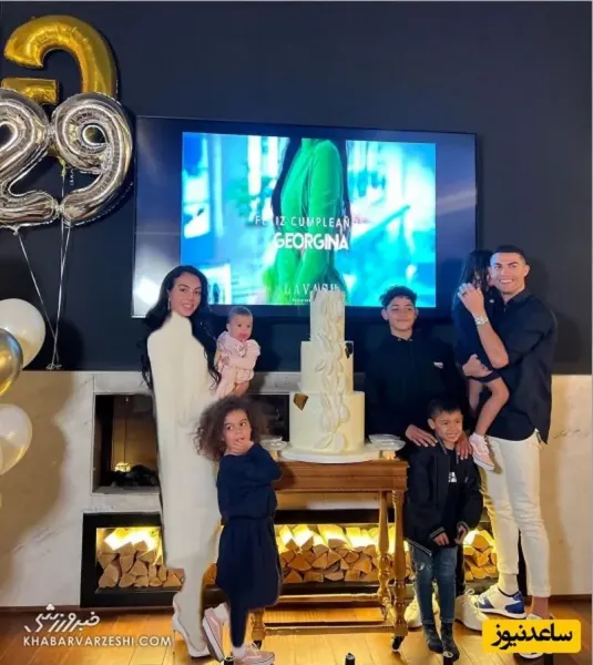 عکس تولد جورجینا