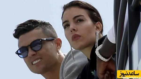  عکس جورجینا-در-استخر سکسی