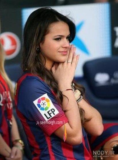  عکس نیمار و همسرش در استخر