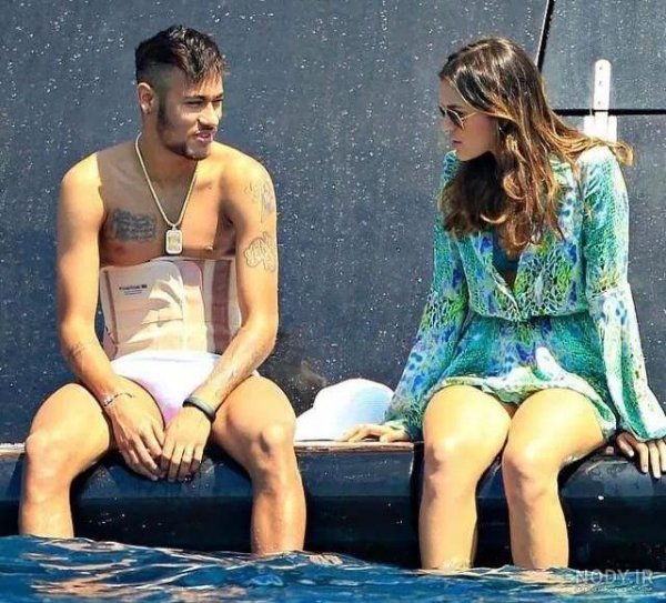  عکس نیمار و همسرش در ساحل