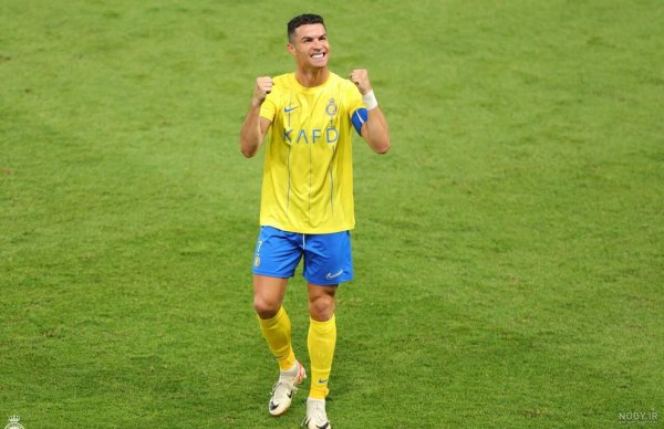  عکس پای رونالدو و مسی