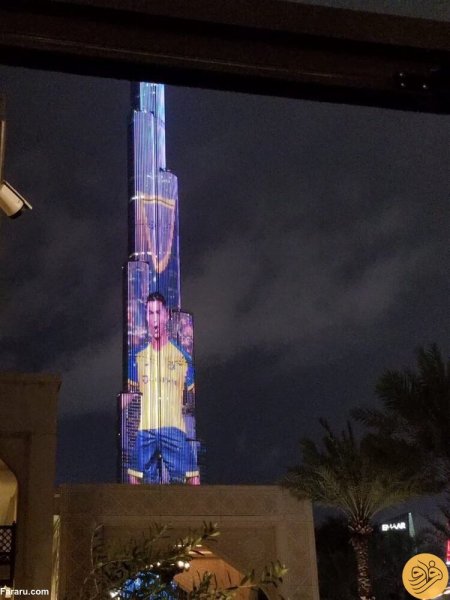  عکس رونالدو روی برج خلیفه