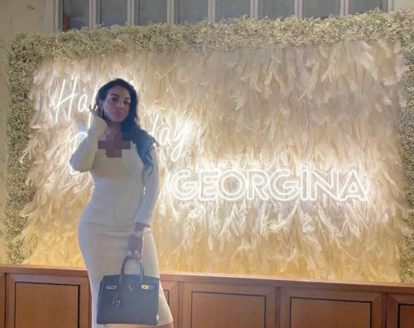 عکس تولد جورجینا در عربستان