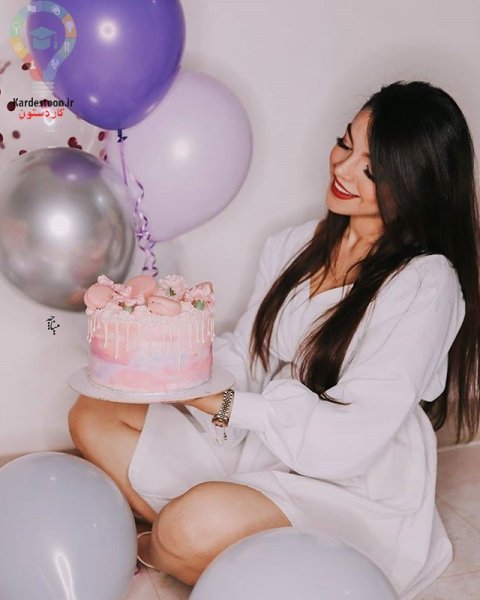 45 ژست عکس تولد با کیک