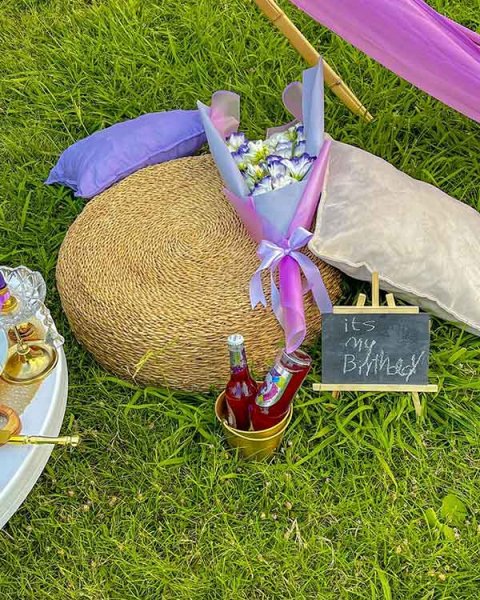  ژست عکس تولد بدون چهره در طبیعت