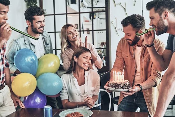  20 ایده عکس تولد در خانه