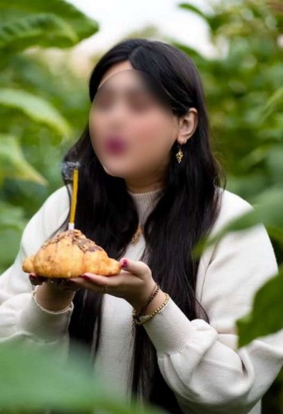  عکس تولد با کروسان در کافه