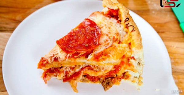  عکس تولد با پیتزا در کافه