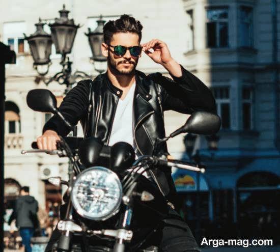  ژست عکاسی با موتور پسرانه