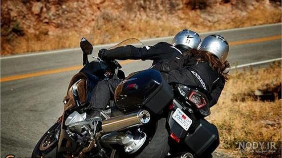  ژست عکاسی با موتور دونفره