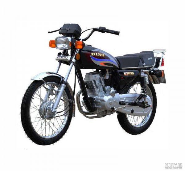  ژست عکس با موتور هوندا 125