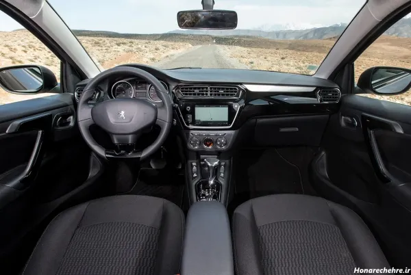  داخل ماشین تارا