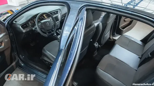  داخل ماشین تارا