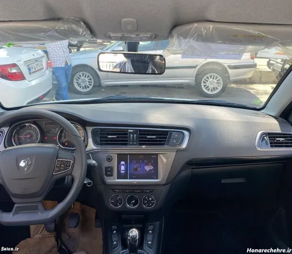  داخل ماشین تارا