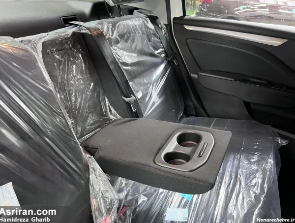  داخل ماشین تارا