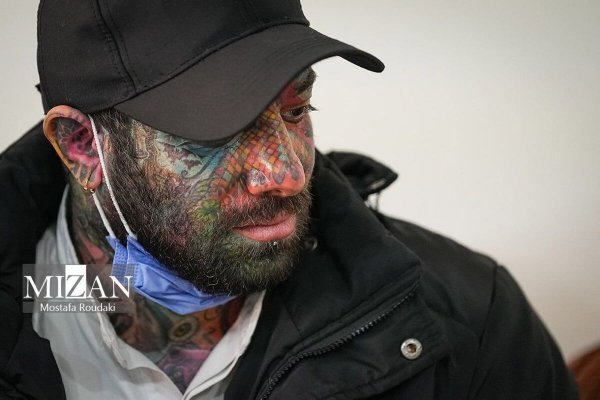  عکس تتلو و مادرش در دادگاه