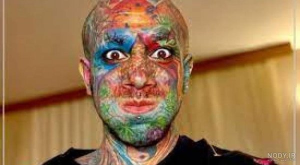  عکس امیر تتلو در حال خالکوبی