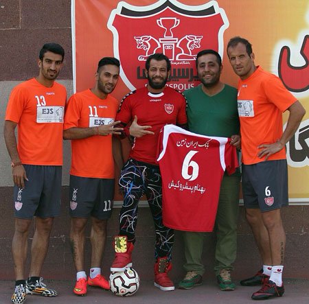 عکس امیر تتلو در پرسپولیس