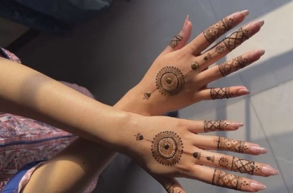  عکس نقش حنا جدید ساده