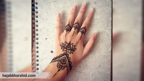 20 عکس نقش حنا ساده دخترانه