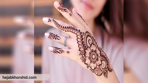  20 عکس نقش حنا ساده دخترانه